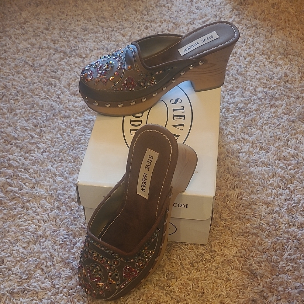 Steve Madden Brown Mules with Sparkly Embellishments